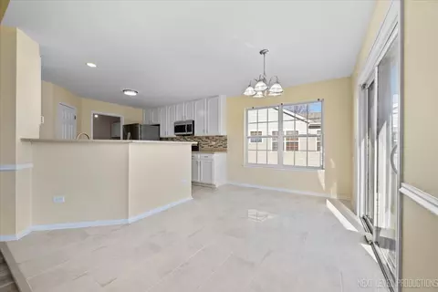 514 Coventry Ct, Oswego, IL 60543 photo 9