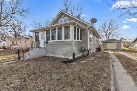 334 Perry Ave, South Beloit, IL 61080