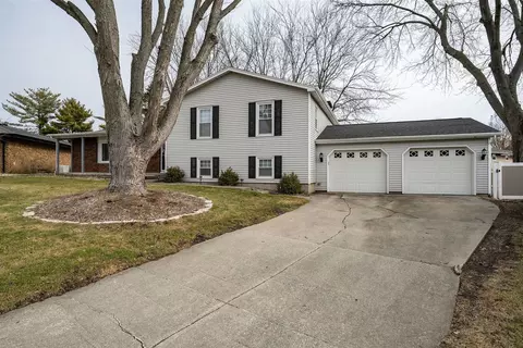 Exterior - 1409 Bird Ct, Normal, IL 61761 photo 12 of 14