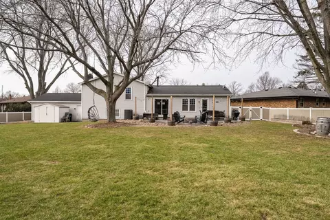 Exterior - 1409 Bird Ct, Normal, IL 61761 photo 2 of 14