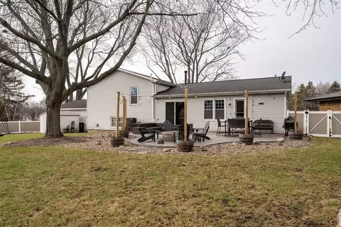 Exterior - 1409 Bird Ct, Normal, IL 61761 photo 4 of 14