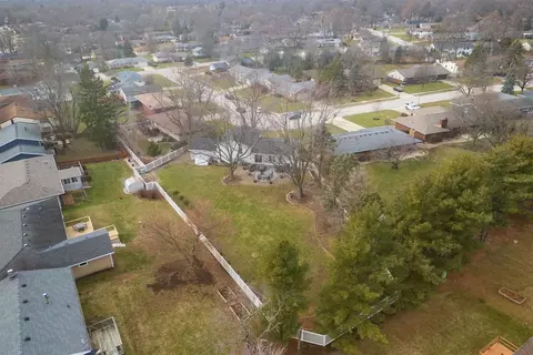 View/Area - 1409 Bird Ct, Normal, IL 61761 photo 2 of 6