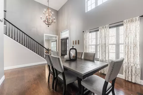 210 E Becker Pl, Sycamore, IL 60178 photo 3