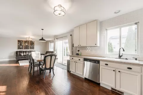 210 E Becker Pl, Sycamore, IL 60178 photo 16