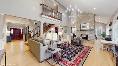 6320 Tennessee Ave, Willowbrook, IL 60527 photo 5
