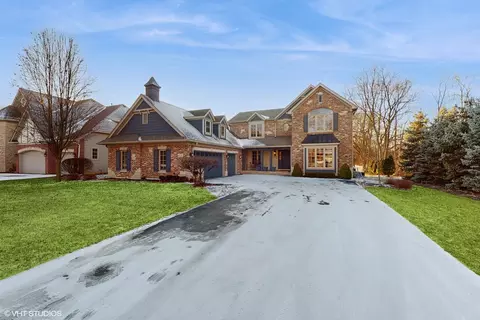 6320 Tennessee Ave, Willowbrook, IL 60527 photo 2