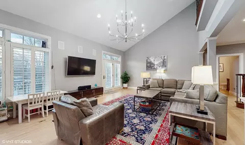 6320 Tennessee Ave, Willowbrook, IL 60527 photo 6