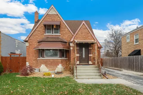 8962 W Grand Ave, River Grove, IL 60171