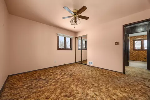 Bedroom - 116 Cora Ct, Thornton, IL 60476 photo 2 of 4