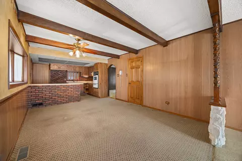 Living - 116 Cora Ct, Thornton, IL 60476 photo 5 of 7