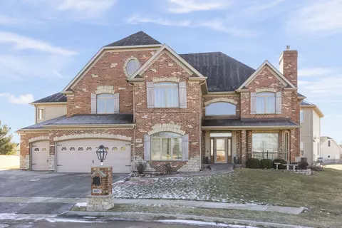 3697 Eagle Ct, Dekalb, IL 60115