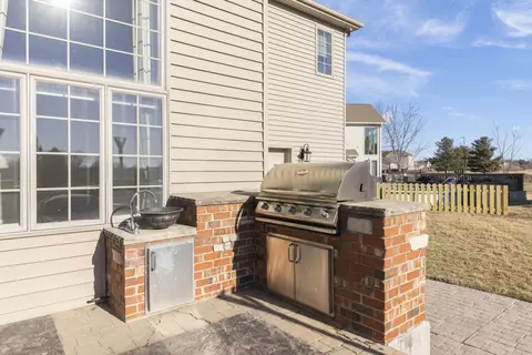 Exterior - 3697 Eagle Ct, Dekalb, IL 60115 photo 6 of 8