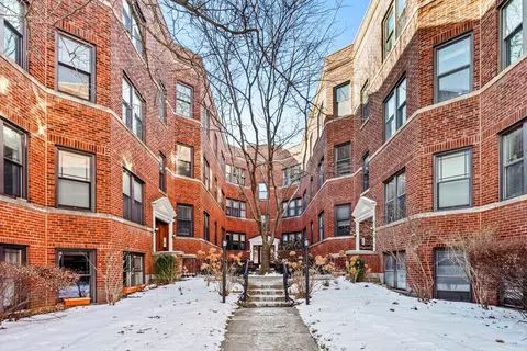 522 Sheridan Rd #2B, Evanston, IL 60202
