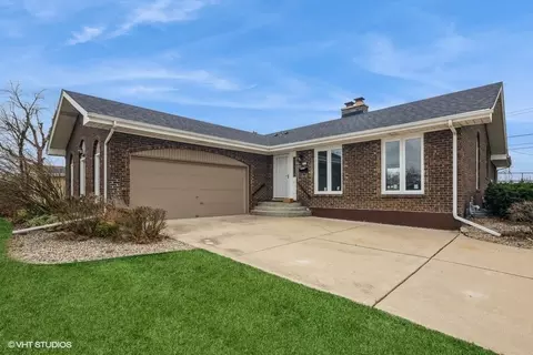 380 Lerose Dr, Chicago Heights, IL 60411