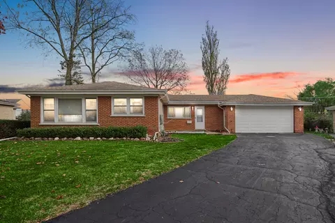 Exterior - 2527 William Ave, Glenview, IL 60025 photo 2 of 5