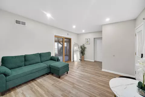 Other - 2527 William Ave, Glenview, IL 60025 photo 1 of 5