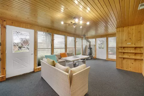 Exterior - 2527 William Ave, Glenview, IL 60025 photo 3 of 5