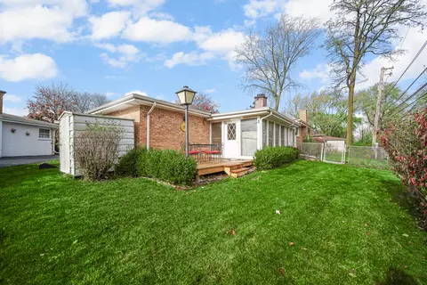 Exterior - 2527 William Ave, Glenview, IL 60025 photo 5 of 5