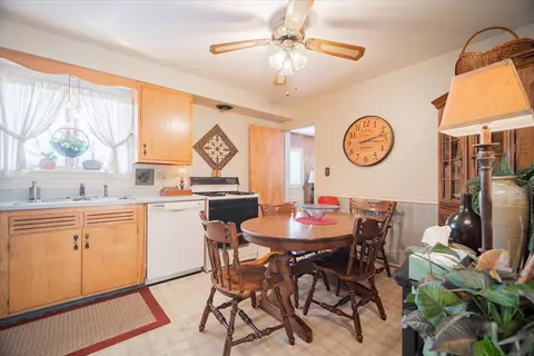 1202 Hovey Ave, Normal, IL 61761 photo 14