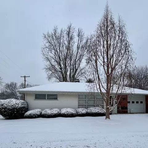 1202 Hovey Ave, Normal, IL 61761