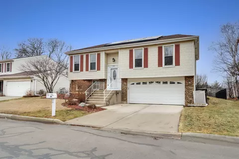 659 Oswego Dr, Carol Stream, IL 60188