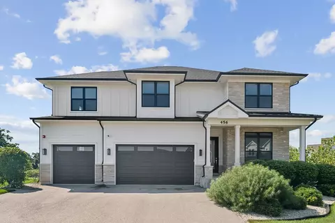 456 Woodland Chase Ln, Vernon Hills, IL 60061