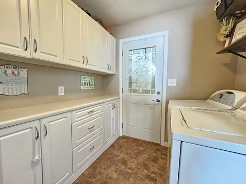 317 E Fourth St, Gridley, IL 61744 photo 22