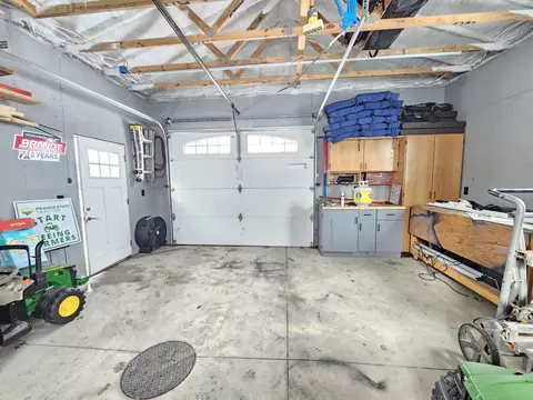 317 E Fourth St, Gridley, IL 61744 photo 37
