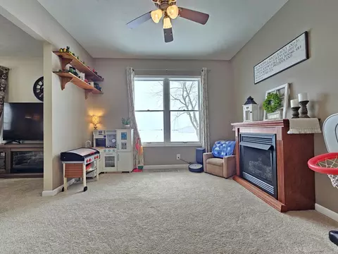317 E Fourth St, Gridley, IL 61744 photo 20