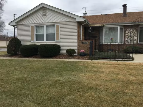3223 S Lydia Ave, Robbins, IL 60472