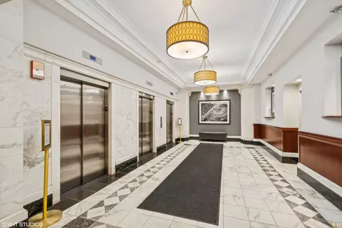 Entry Way - 40 E 9th St #1509, Chicago, IL 60605 photo 2 of 2