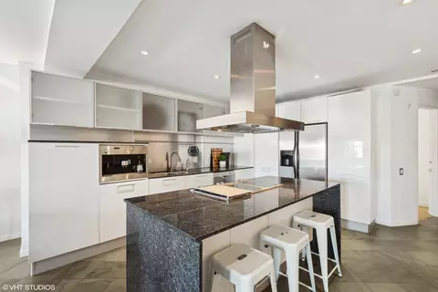 Kitchen - 40 E 9th St #1509, Chicago, IL 60605 photo 2 of 3