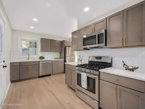 208 E Harrison Rd, Lombard, IL 60148 photo 7