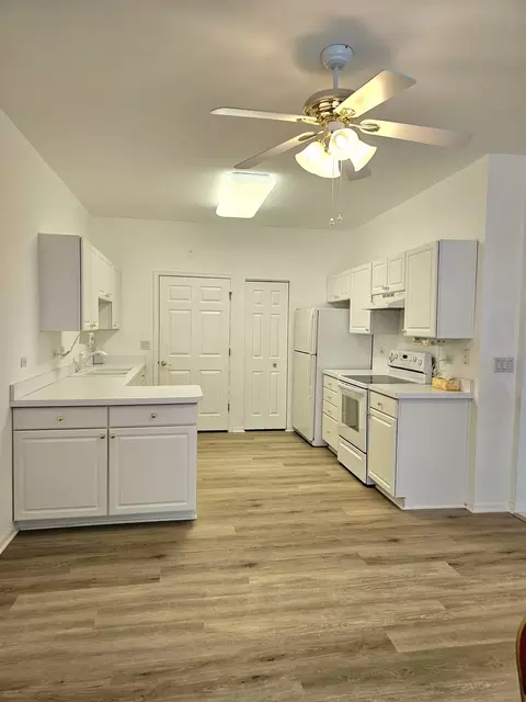 Kitchen - 21064 W Braxton Ln, Plainfield, IL 60544 photo 1 of 1