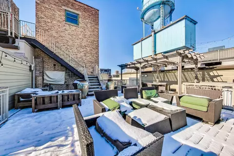 Other - 1017 W Washington Blvd #4E, Chicago, IL 60607 photo 4 of 7