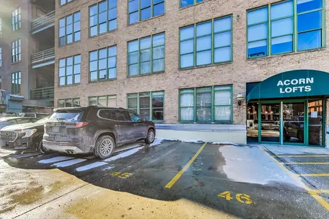 Exterior - 1017 W Washington Blvd #4E, Chicago, IL 60607 photo 5 of 5