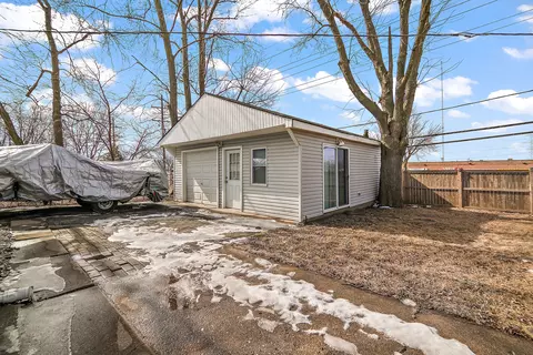 Exterior - 19408 Beechnut Dr, Mokena, IL 60448 photo 2 of 3
