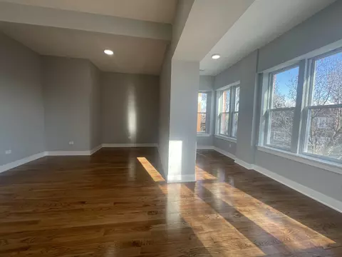 Living - 7534 S Champlain Ave, Chicago, IL 60619 photo 3 of 16