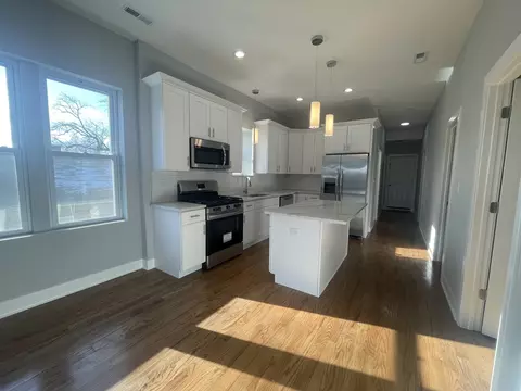 Kitchen - 7534 S Champlain Ave, Chicago, IL 60619 photo 1 of 8
