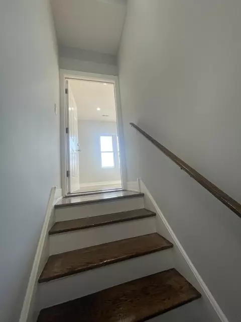 Entry Way - 7534 S Champlain Ave, Chicago, IL 60619 photo 3 of 5