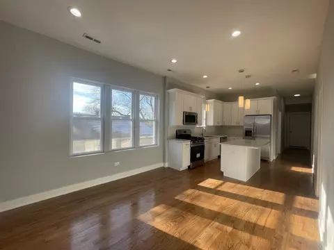Living - 7534 S Champlain Ave, Chicago, IL 60619 photo 7 of 16