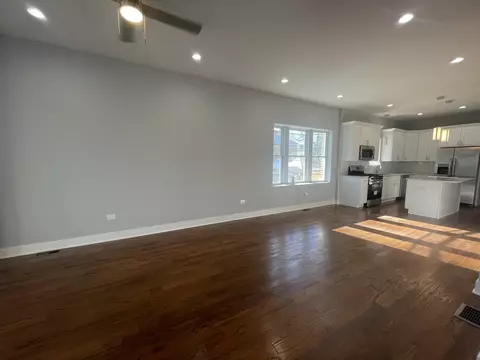 Living - 7534 S Champlain Ave, Chicago, IL 60619 photo 14 of 16