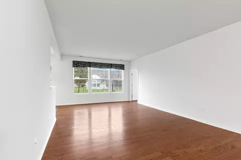 Living - 2733 Beacon Point Cir, Elgin, IL 60124 photo 3 of 6