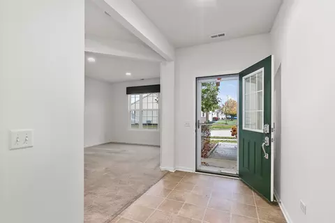 Entry Way - 2733 Beacon Point Cir, Elgin, IL 60124 photo 1 of 1