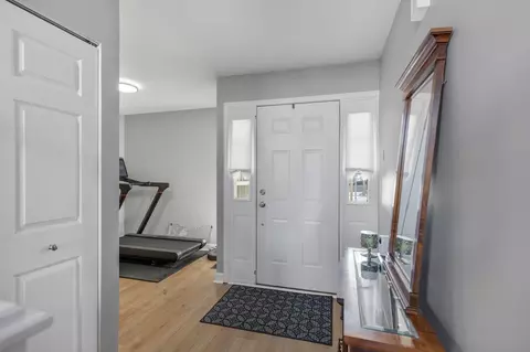 Entry Way - 246 Millers Xing #246, Itasca, IL 60143 photo 1 of 1