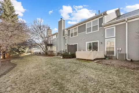 Exterior - 246 Millers Xing #246, Itasca, IL 60143 photo 3 of 3