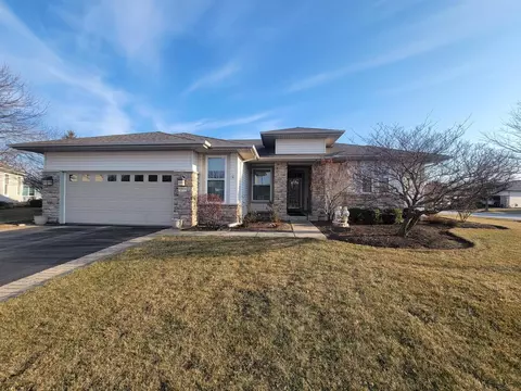 12714 Saddle Ct, Huntley, IL 60142
