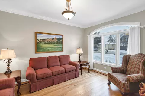 2299 Webster Ln, Des Plaines, IL 60018 photo 5