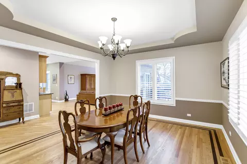 2299 Webster Ln, Des Plaines, IL 60018 photo 3