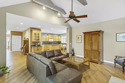 2299 Webster Ln, Des Plaines, IL 60018 photo 8